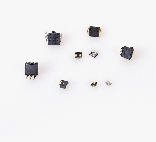 ѹ������������MEMS�������߱�������Ǯ�����߿ɿ����������ձ������Ծ�׼���ŵ����ձ�Ӧ����ҽ����е�����Ѫѹ�������������������༰�˶����Ʒ������